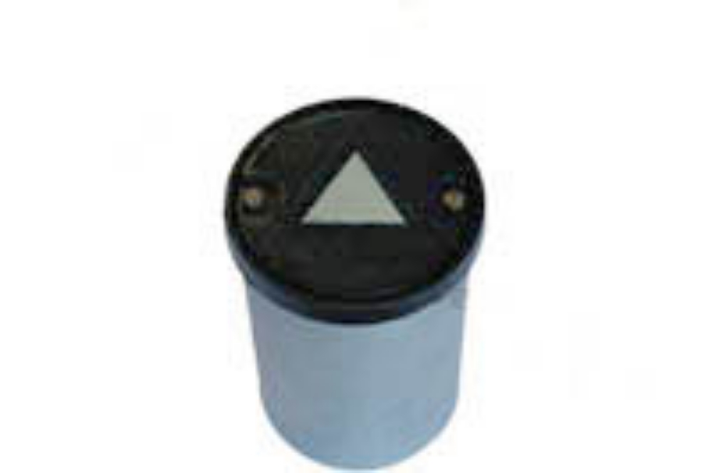 Picture of Manhole, 6" x 7.5" Steel Skirt