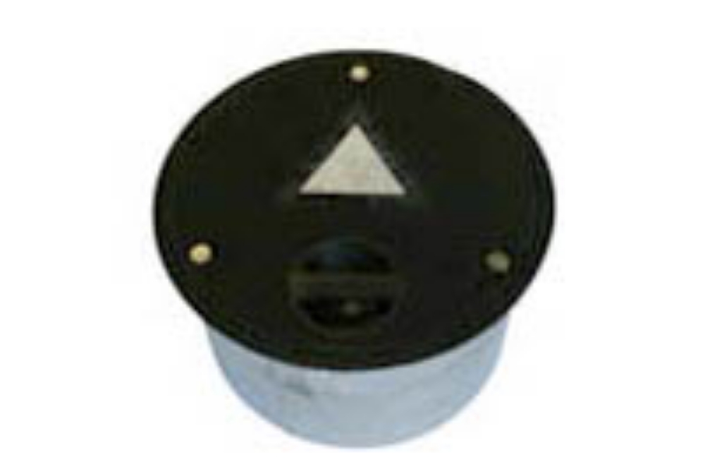 Picture of Manhole, 18" x 12" Steel Skirt